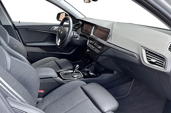 BMW 120i 11 of 23