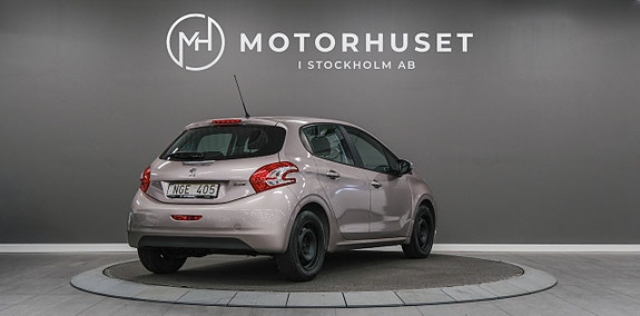 Peugeot 208 6 of 18