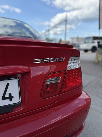 BMW 330Cd 6 of 18