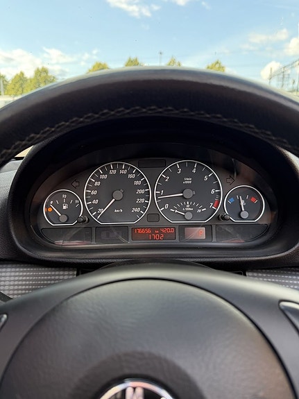BMW 330Cd 12 of 18