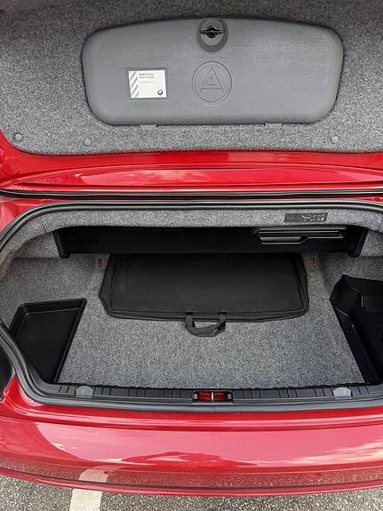 BMW 330Cd 9 of 18