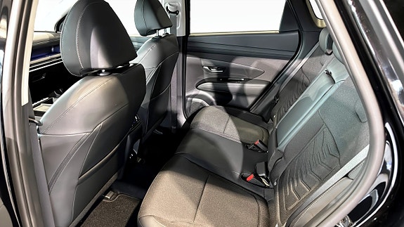 Hyundai Tucson 8 of 14
