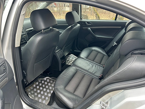 Skoda Octavia 6 of 6