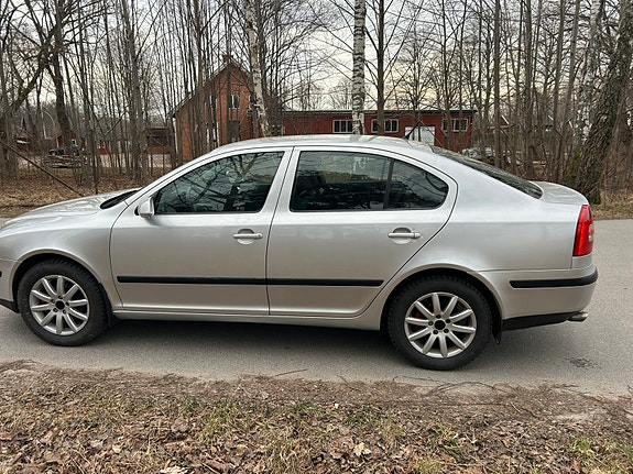 Skoda Octavia 3 of 6