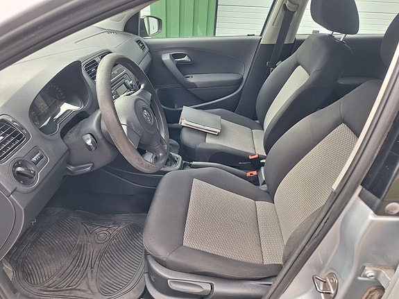 Volkswagen Polo 8 of 13