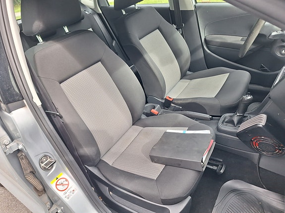 Volkswagen Polo 12 of 13