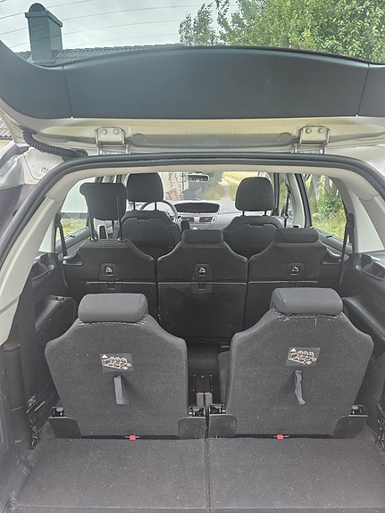 Citroen Grand C4 Picasso 5 of 5