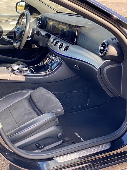 Mercedes-Benz E220 8 of 8