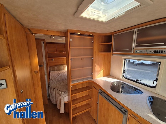 Adria Adora 512 UP 13 of 27