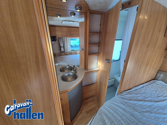 Adria Adora 512 UP 25 of 27