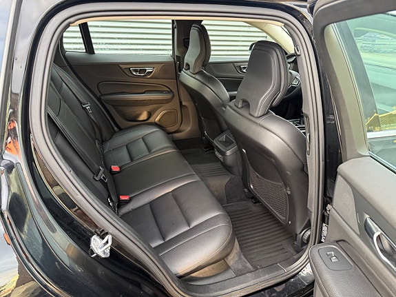 Volvo V60 9 of 13