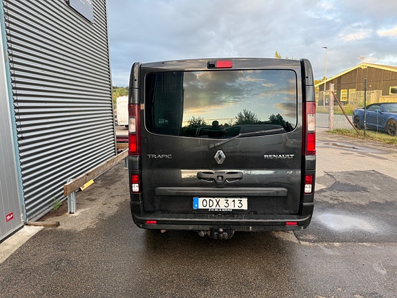 Renault Trafic 3 of 9