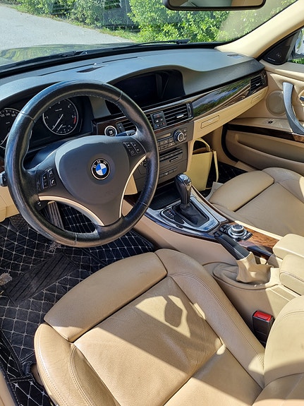 BMW 320d 5 of 5