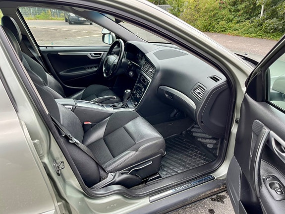 Volvo V70 6 of 13