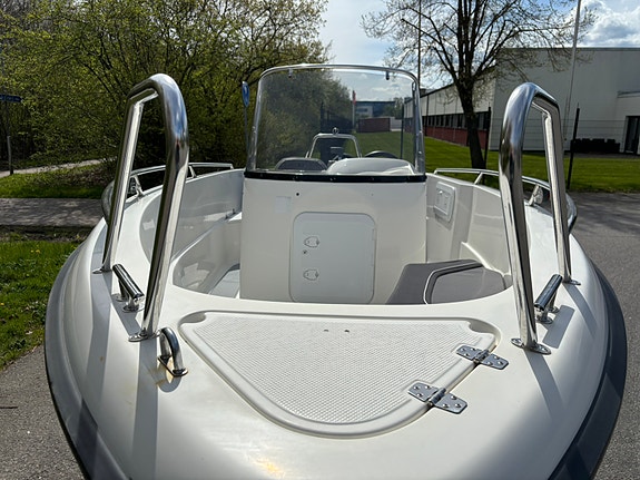 AMT 185 R 2019 – Suzuki DF80A – ca 70 timmar – Trailer ingår 7 of 7