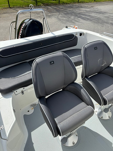 AMT 185 R 2019 – Suzuki DF80A – ca 70 timmar – Trailer ingår 5 of 7