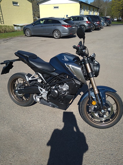 Honda CB125R 2 of 2
