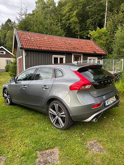Volvo V40 8 of 8