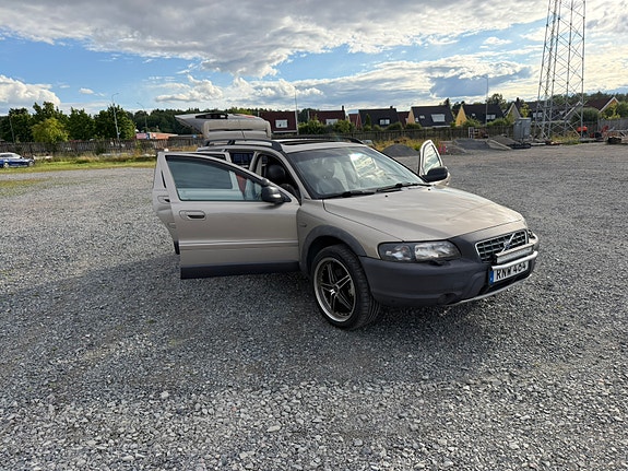 Volvo XC70 24 of 30