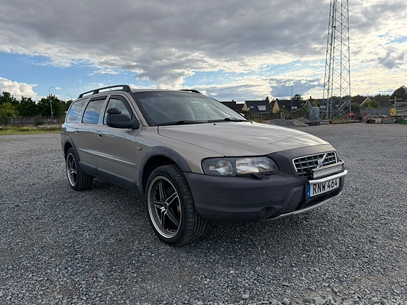 Volvo XC70 3 of 30