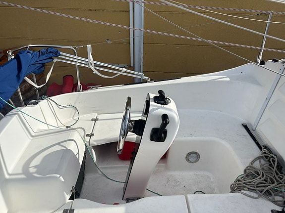MacGregor 26M 5 of 7