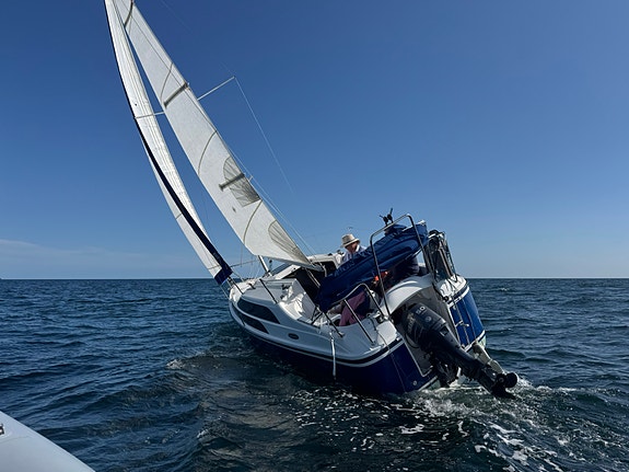 MacGregor 26M 4 of 4