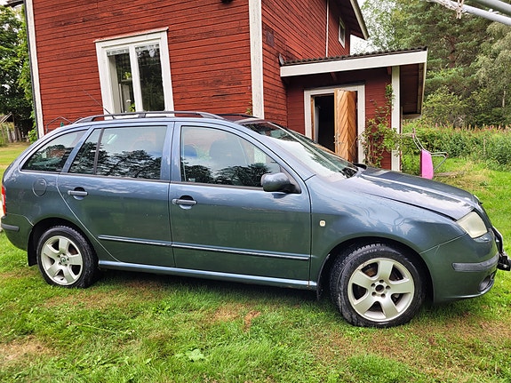 Skoda Fabia 3 of 4