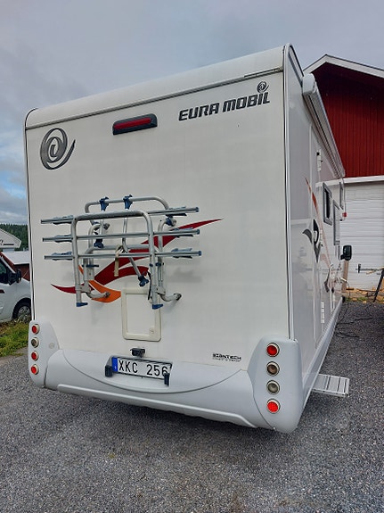Eura Mobil 2 of 8