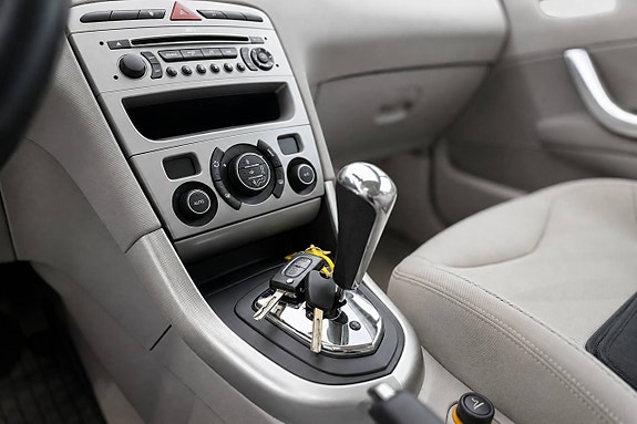 Peugeot 308 20 of 26