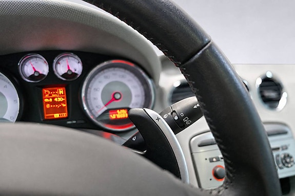 Peugeot 308 17 of 26