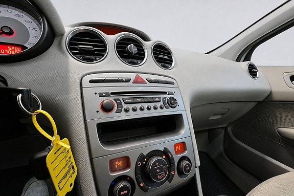 Peugeot 308 18 of 26