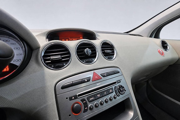 Peugeot 308 19 of 26