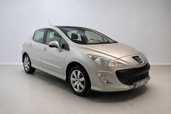 Peugeot 308 8 of 26