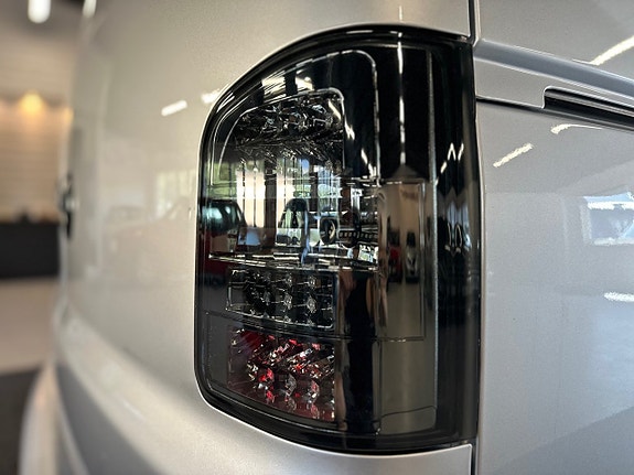 Volkswagen Transporter 11 of 21