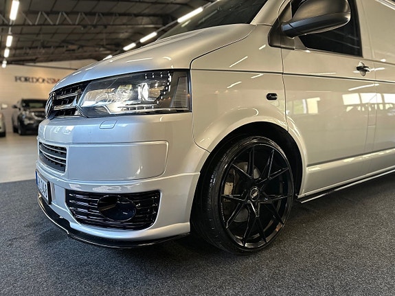 Volkswagen Transporter 8 of 21