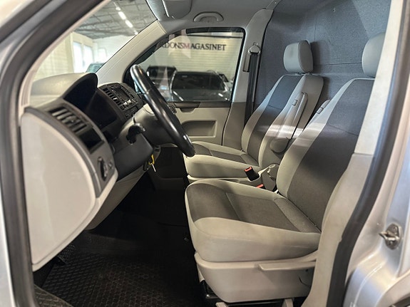 Volkswagen Transporter 16 of 21