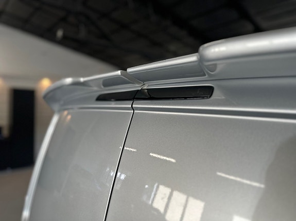 Volkswagen Transporter 12 of 21