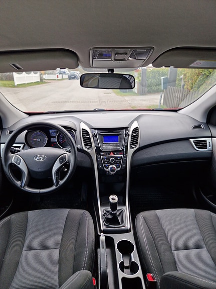 Hyundai i30 3 of 3