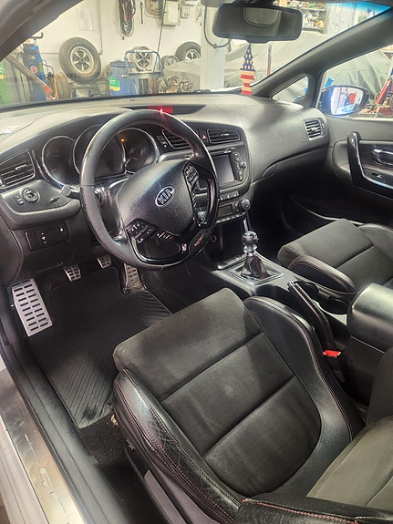 Kia ProCeed 5 of 7