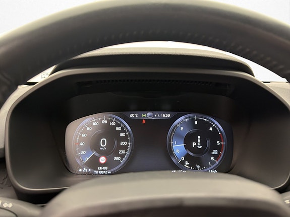 Volvo XC40 16 of 30