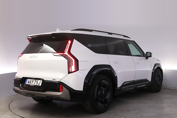 Kia EV9 5 of 27
