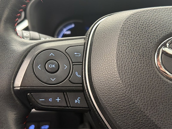 Toyota RAV4 23 of 30