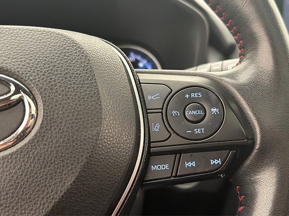 Toyota RAV4 24 of 30