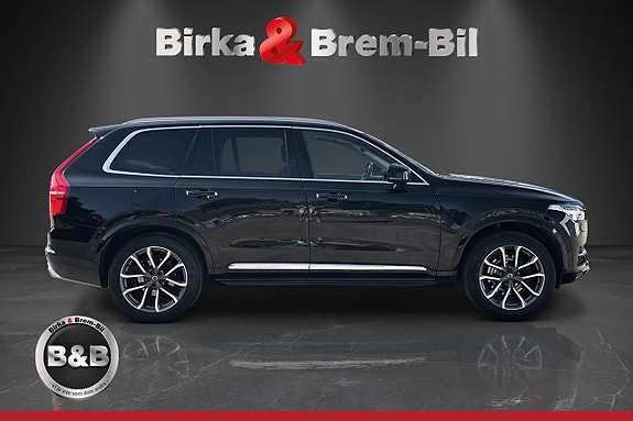 Volvo XC90 22 of 26
