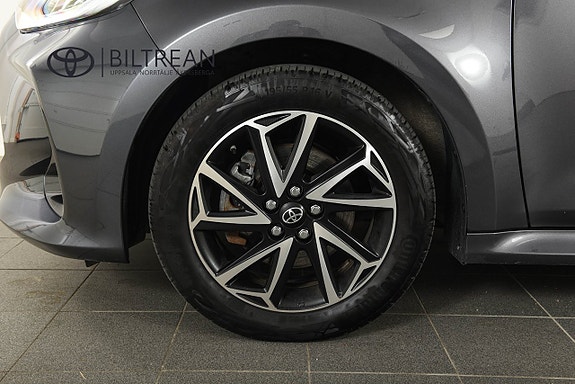 Toyota Yaris 14 of 14