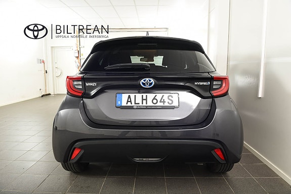 Toyota Yaris 4 of 14