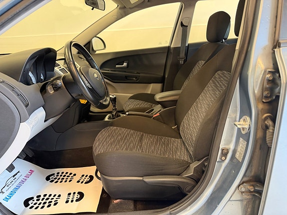 Kia Ceed 8 of 11