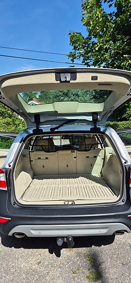 Volvo XC70 7 of 12