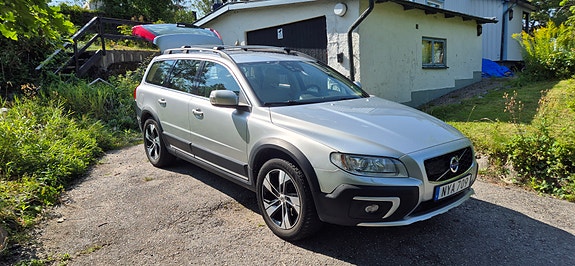 Volvo XC70 3 of 12