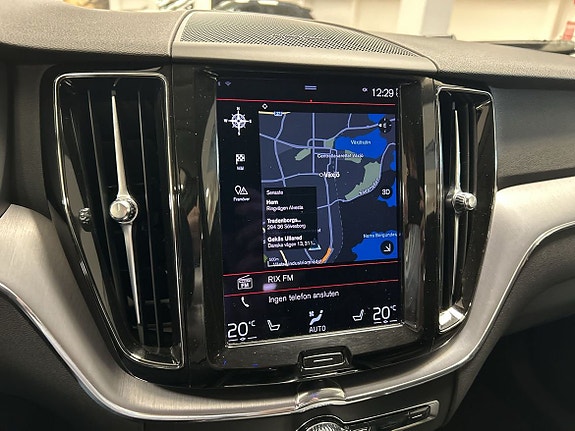 Volvo XC60 15 of 17